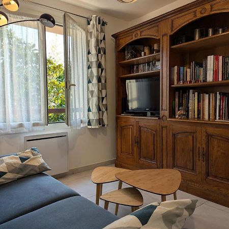 Les Lauriers Villa โซเซ-เล-แป็ง ภายนอก รูปภาพ